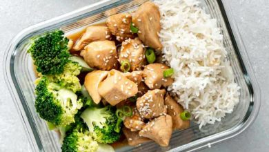 Healthy chicken and broccoli meal prep containers